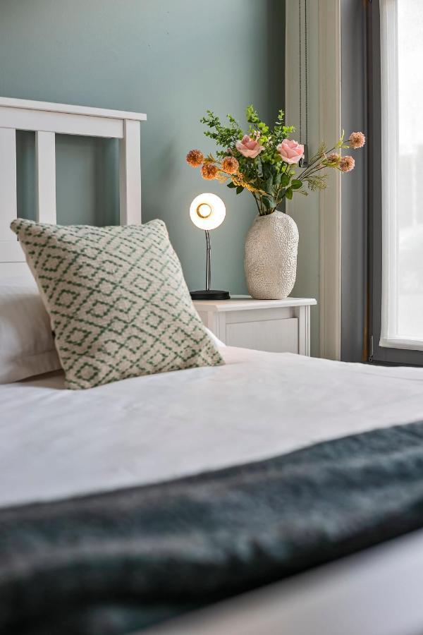 Huswell - Charming Getaway In The Historical City Center Brügge Exterior foto